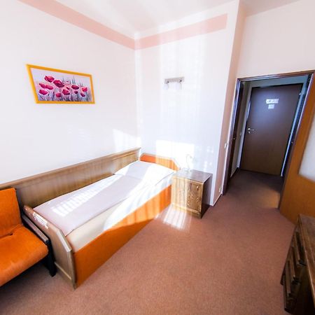 Hotel Vsacan Vsetín المظهر الخارجي الصورة